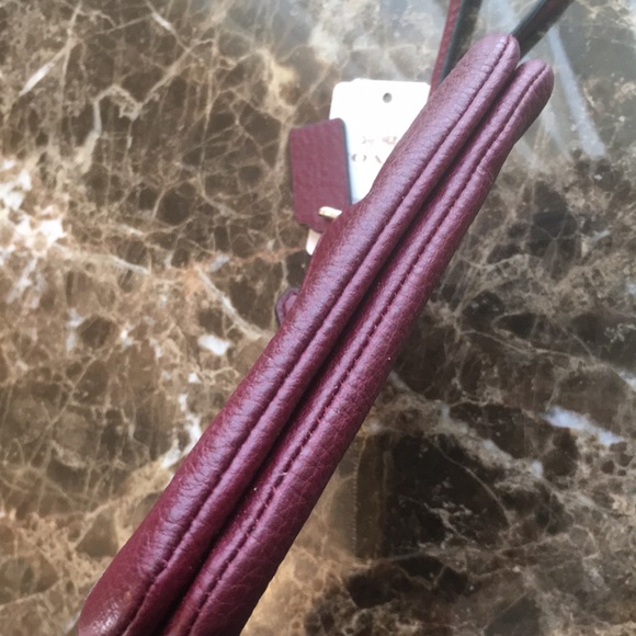 New! Coach Burgundy Pebble Leather Double Corner Zip Wristlet Wallet - Picture 10 of 15